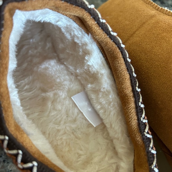 Tan Suede Women’s platform slip on - Picture 7 of 7